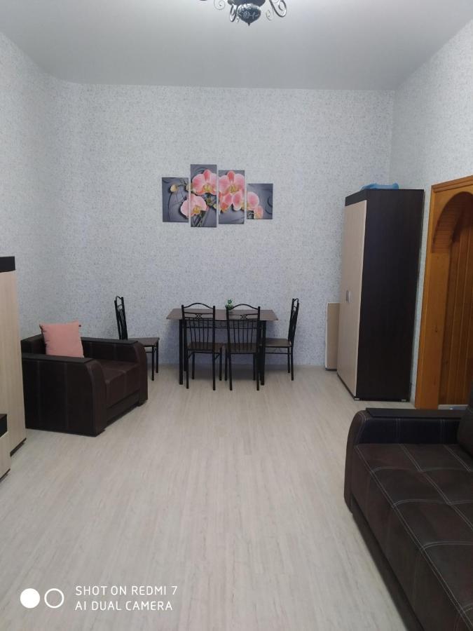 Apartment Theatre Shepkina 2 Rooms II Sumy Exterior photo